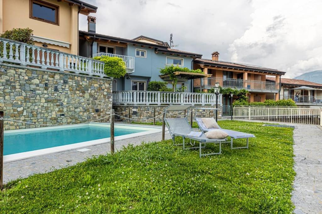 La Dolce Vita - Vista Lago E Piscina Parzanica المظهر الخارجي الصورة