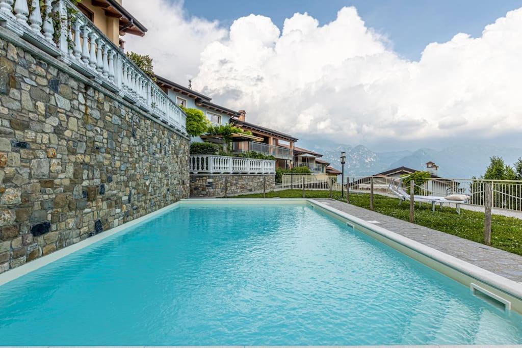 La Dolce Vita - Vista Lago E Piscina Parzanica المظهر الخارجي الصورة